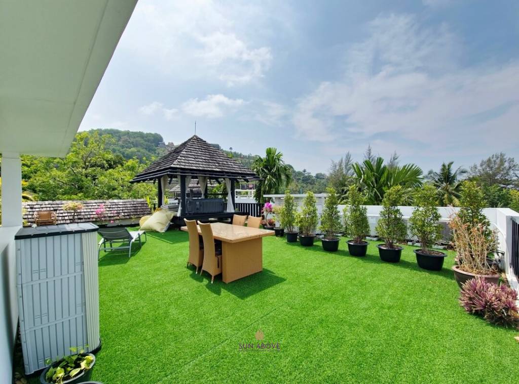 Bangtao Beach Garden 2 Bedroom Penthouse with Rooftop Terrace