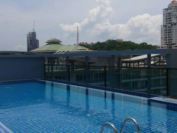 2 Bedroom condo for Sale & Rent in Siam Oriental Plaza