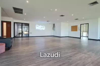 Premium Luxury Office Space for rent in Phrakhanong