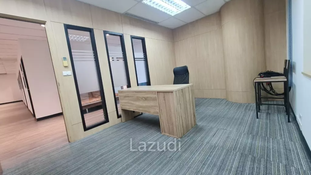 Premium Luxury Office Space for rent in Phrakhanong