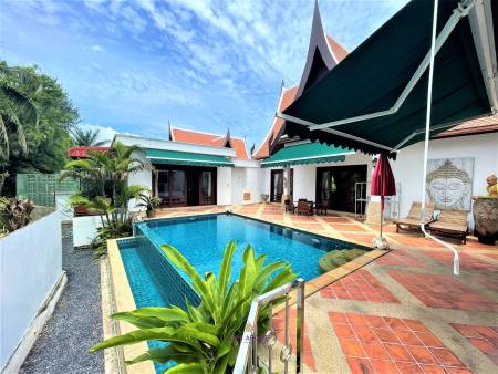 Spacious Pool Villa For Sale off Sai Yuan Nai Harn - Rawai