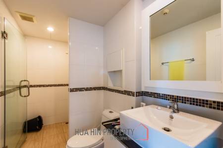THE 88 CONDO : 1 bed great scenery with partial sea view