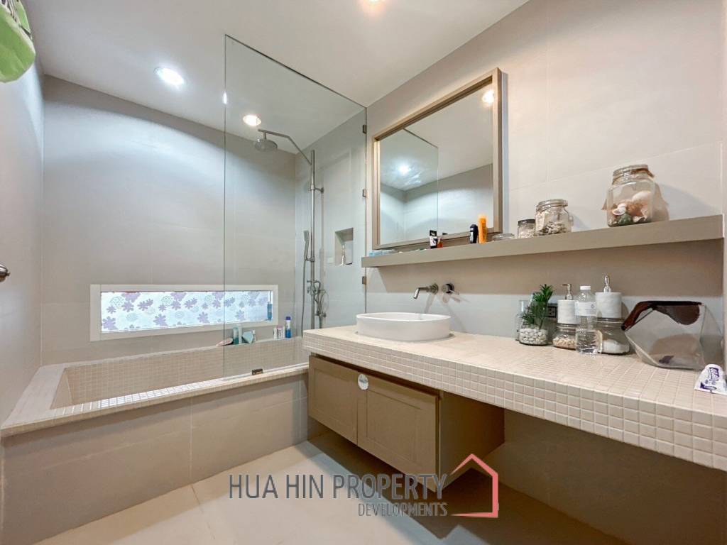 Baan Nub Kluen : 2 Bedroom Condo With Seaview