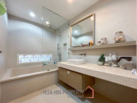 Baan Nub Kluen : 2 Bedroom Condo With Seaview