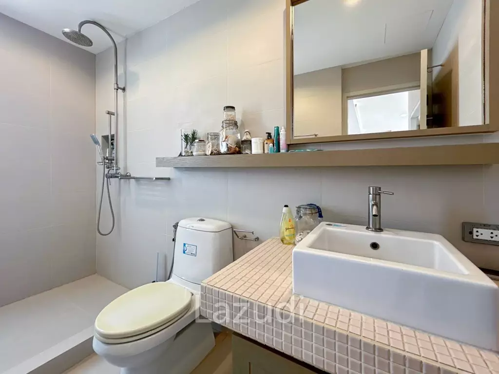 Baan Nub Kluen : 2 Bedroom Condo With Seaview