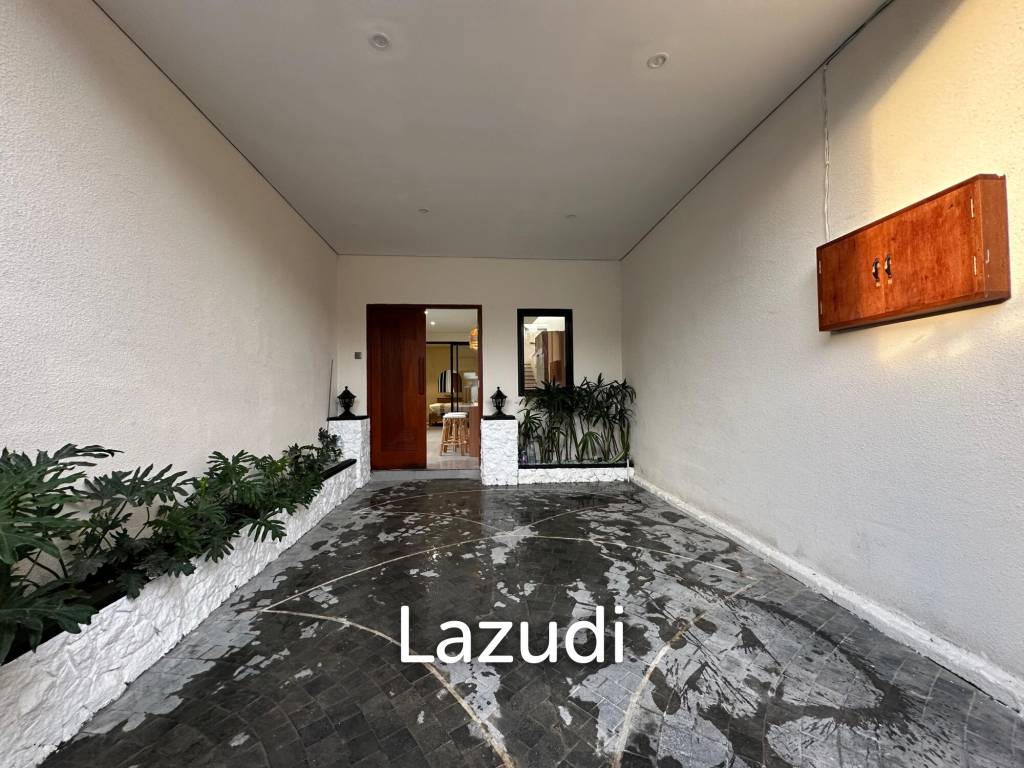 CONTEMPORARY VILLA IN VIBRANT CANGGU: A FUSION OF STYLE AND CONVENIENCE