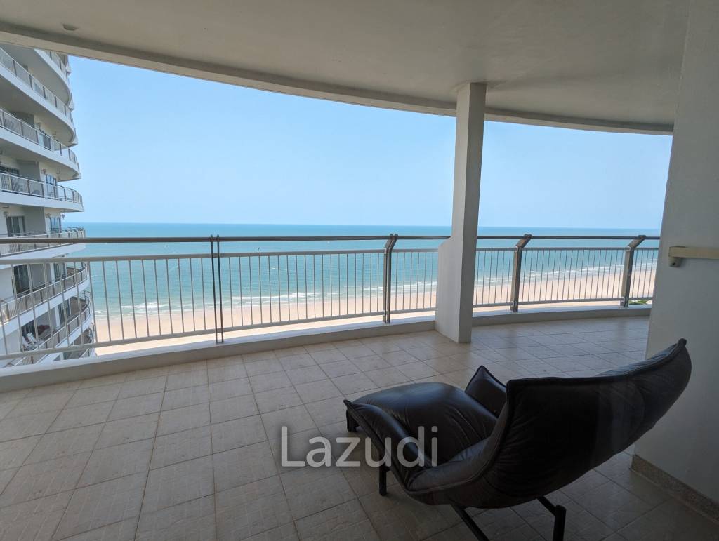 Luxury Beachfront 3 Bedroom Condo in Hua Hin