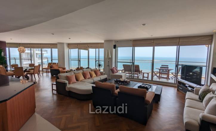 Luxury Beachfront 3 Bedroom Condo in Hua Hin