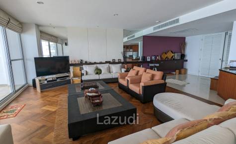 Luxury Beachfront 3 Bedroom Condo in Hua Hin