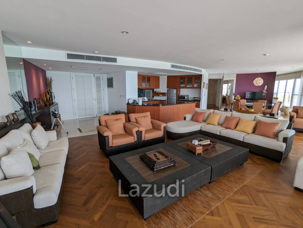 Luxury Beachfront 3 Bedroom Condo in Hua Hin