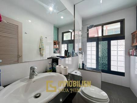 428 metro cuadrado 2 ` 2 Baño Villa de Venta