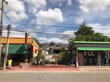 House & Business for Sale in Soi Siam Country Club