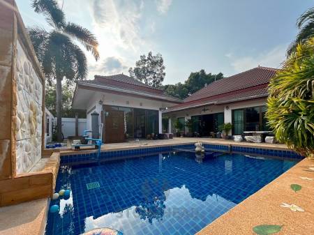 Baan Araya / Soi 102: Pool Villa mit 2 Schlafzimmern