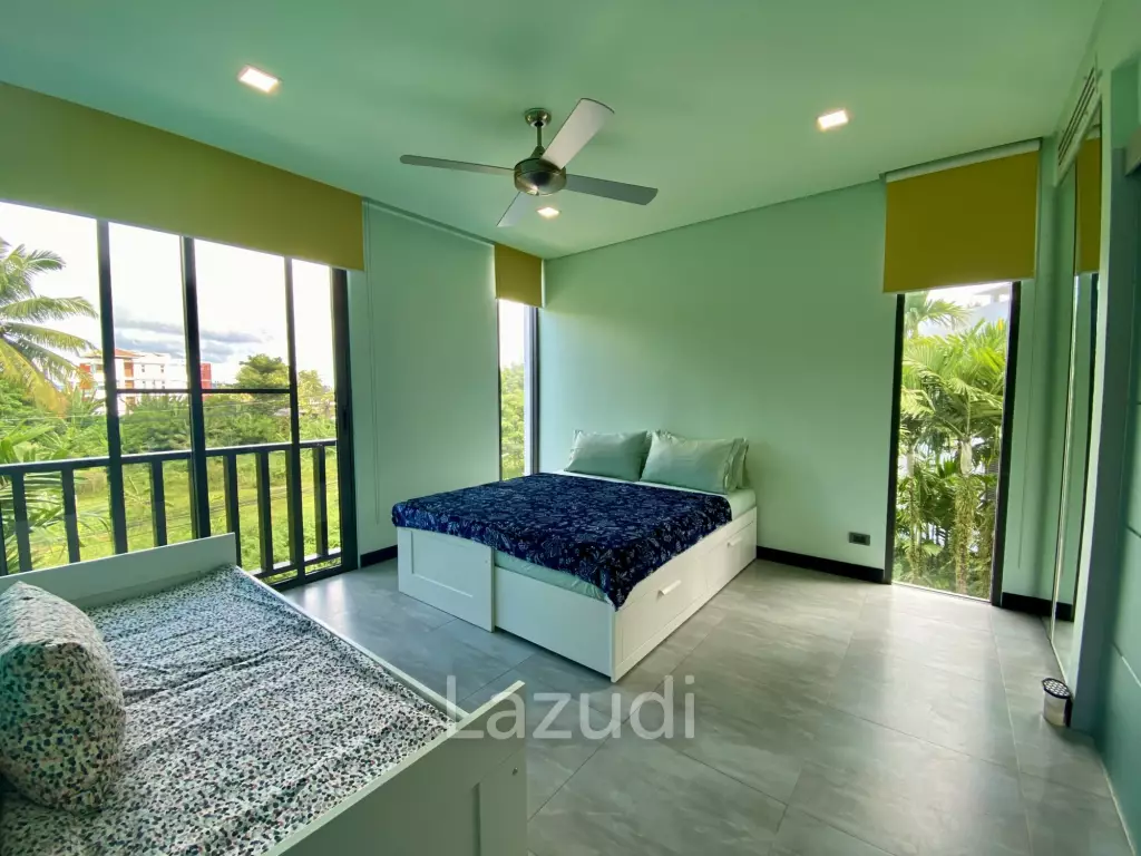 HOLIDAY RENTAL : 2 BEDROOM MODERN APARTMENT