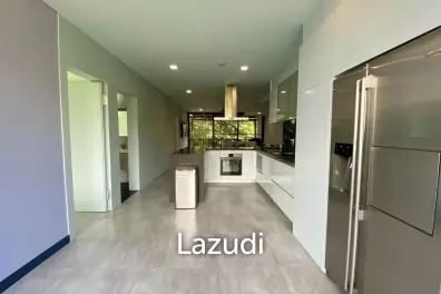 HOLIDAY RENTAL : 2 BEDROOM MODERN APARTMENT