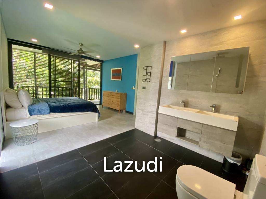 HOLIDAY RENTAL : 2 BEDROOM MODERN APARTMENT
