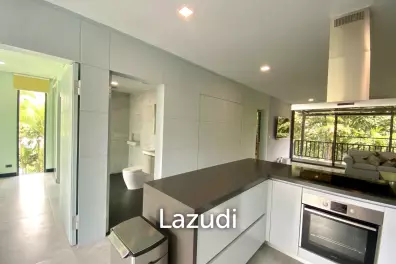HOLIDAY RENTAL : 2 BEDROOM MODERN APARTMENT