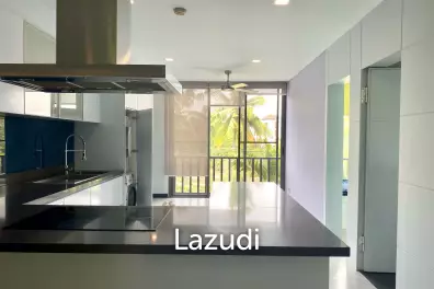 HOLIDAY RENTAL : 2 BEDROOM MODERN APARTMENT