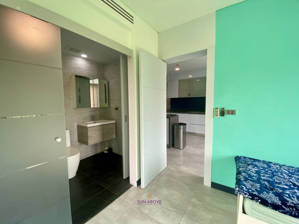 HOLIDAY RENTAL : 2 BEDROOM MODERN APARTMENT