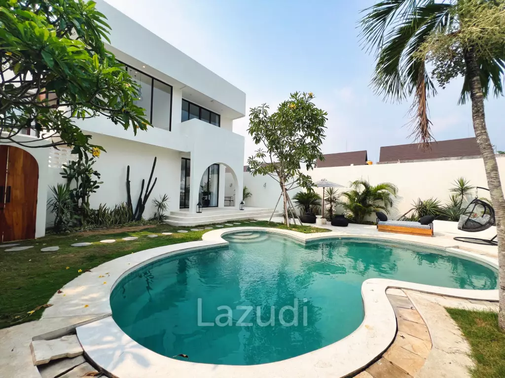 ELEGANT FREEHOLD VILLA IN PERERENAN ON 5 ARE LAND