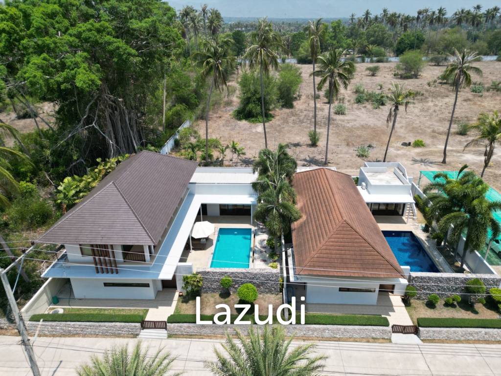22 Rai land with Stunning 2 Pool Villas  at Sang-Arun Beach, Thap sakae