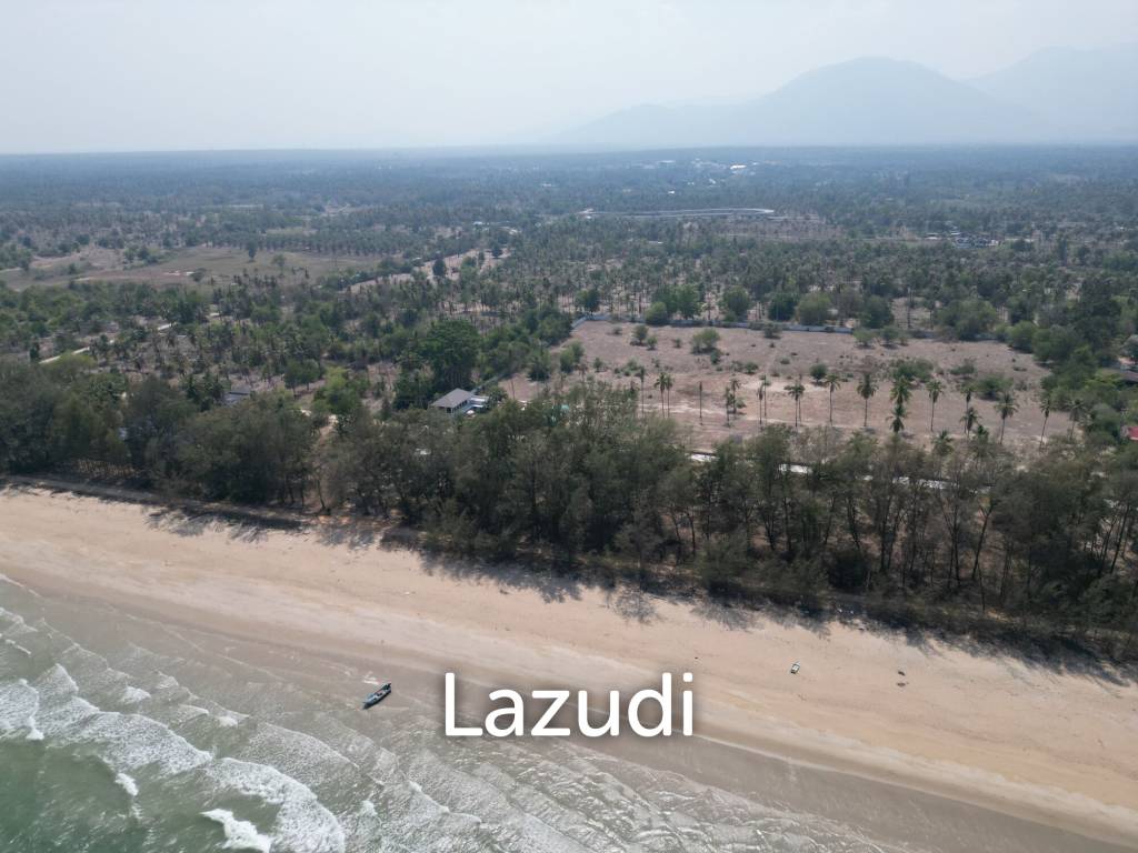 22 Rai land with Stunning 2 Pool Villas  at Sang-Arun Beach, Thap sakae