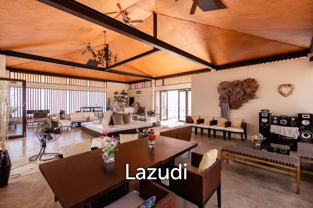 22 Rai land with Stunning 2 Pool Villas  at Sang-Arun Beach, Thap sakae