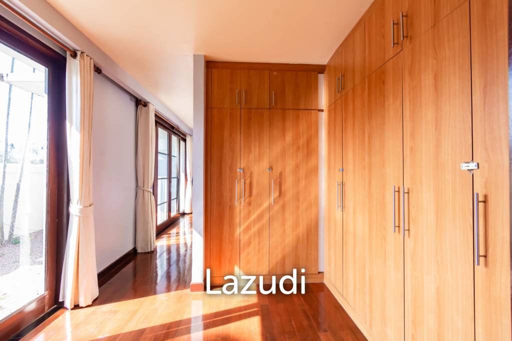 22 Rai land with Stunning 2 Pool Villas  at Sang-Arun Beach, Thap sakae