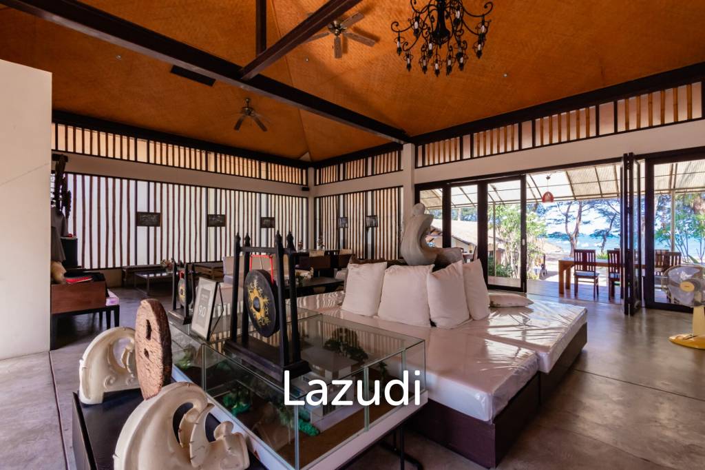 22 Rai land with Stunning 2 Pool Villas  at Sang-Arun Beach, Thap sakae