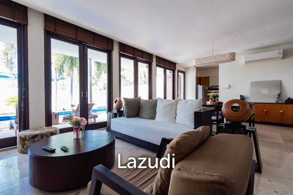 22 Rai land with Stunning 2 Pool Villas  at Sang-Arun Beach, Thap sakae