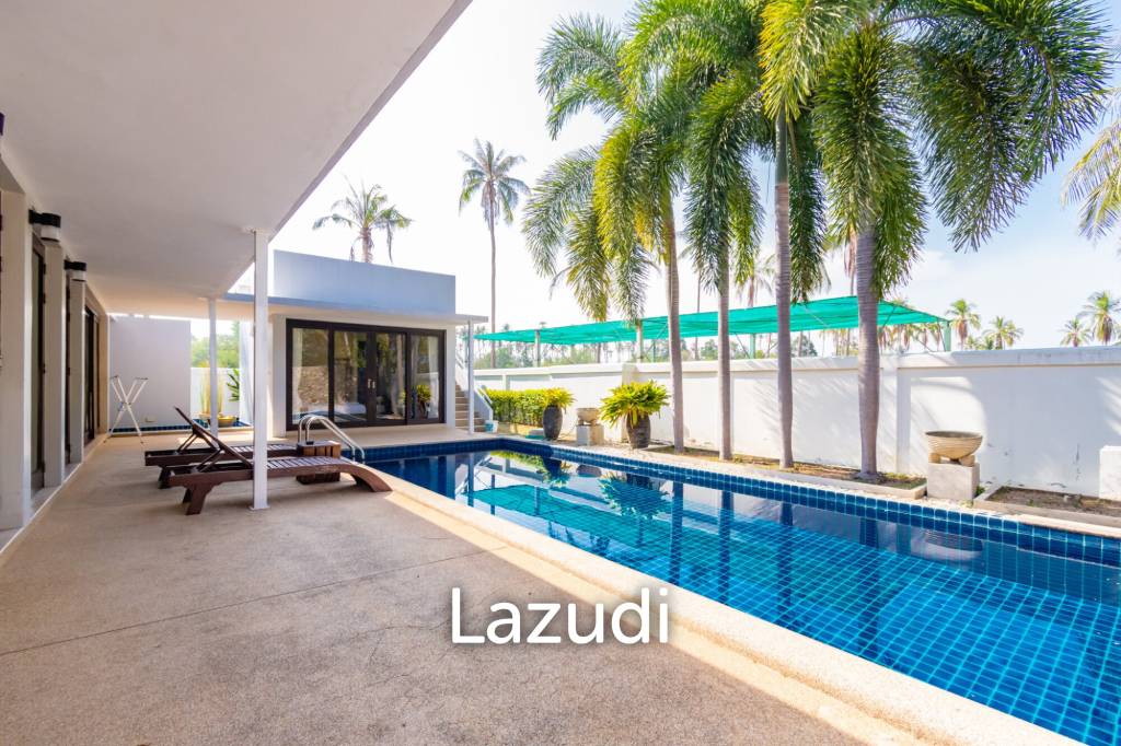 22 Rai land with Stunning 2 Pool Villas  at Sang-Arun Beach, Thap sakae