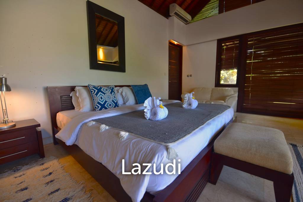 EXPANSIVE LUXURY LIVING: A HAVEN WITH JUNGLE AND RIVER VISTAS