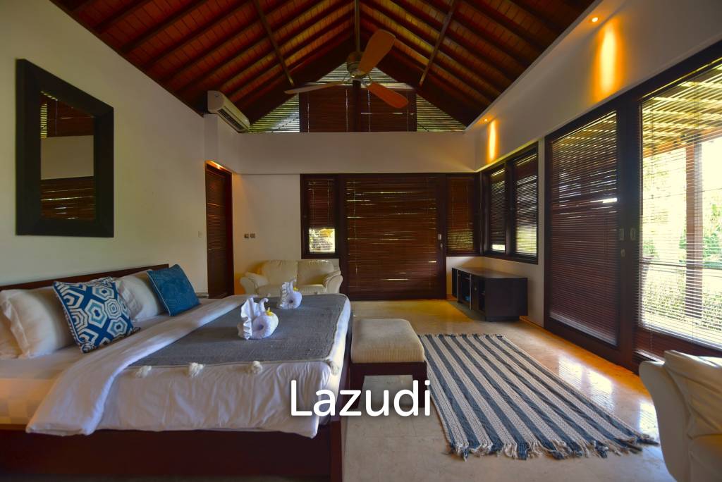 EXPANSIVE LUXURY LIVING: A HAVEN WITH JUNGLE AND RIVER VISTAS