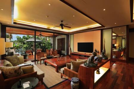 Luxury 3-Bed Condo in Andara Resort, Phuket