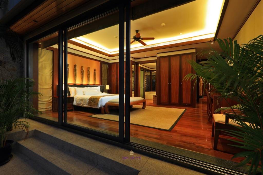 Luxury 3-Bed Condo in Andara Resort, Phuket