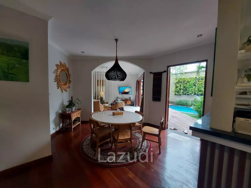 MODERN TROPICAL VILLA IN SEMINYAK: A BLEND OF COMFORT AND CONVENIENCE