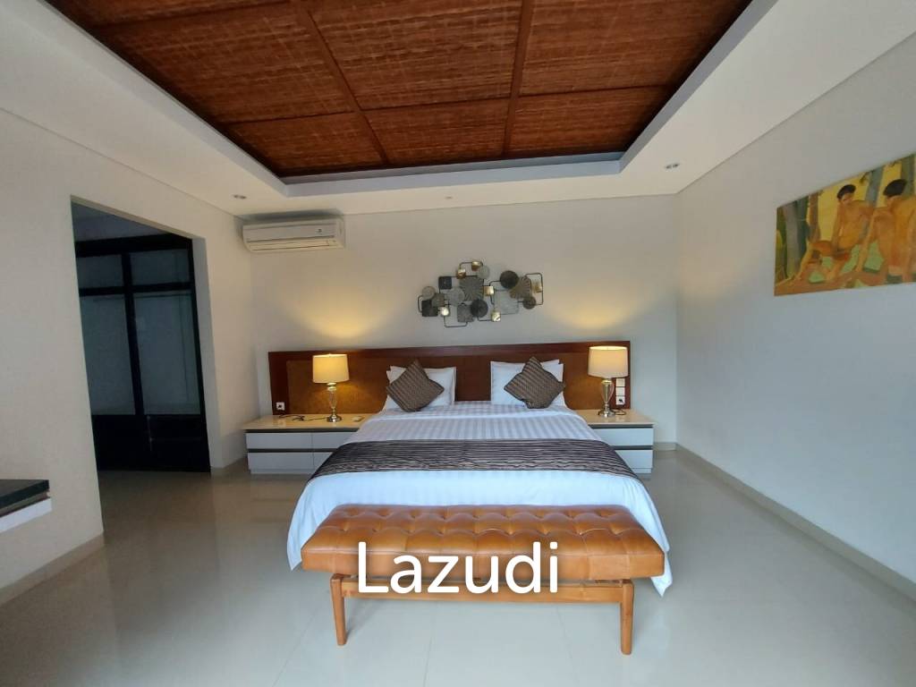 MODERN TROPICAL VILLA IN SEMINYAK: A BLEND OF COMFORT AND CONVENIENCE