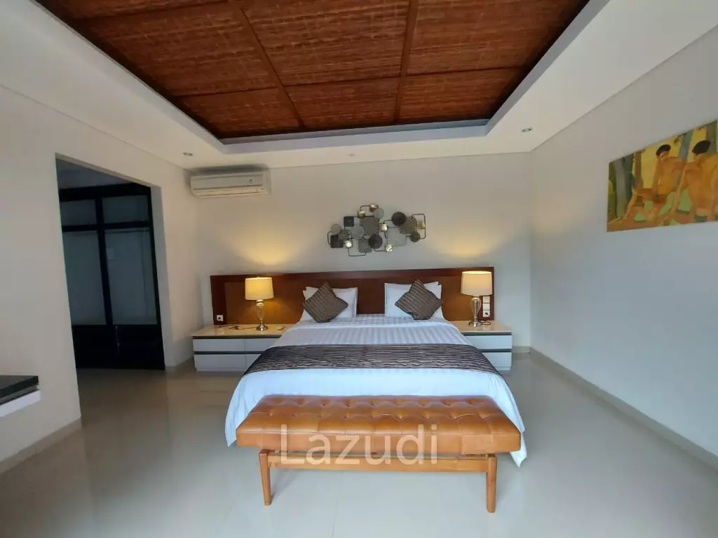 MODERN TROPICAL VILLA IN SEMINYAK: A BLEND OF COMFORT AND CONVENIENCE