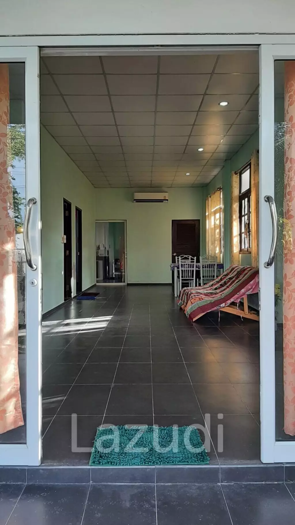 2 bedroom single storey house with pond on 6400m2 for sale