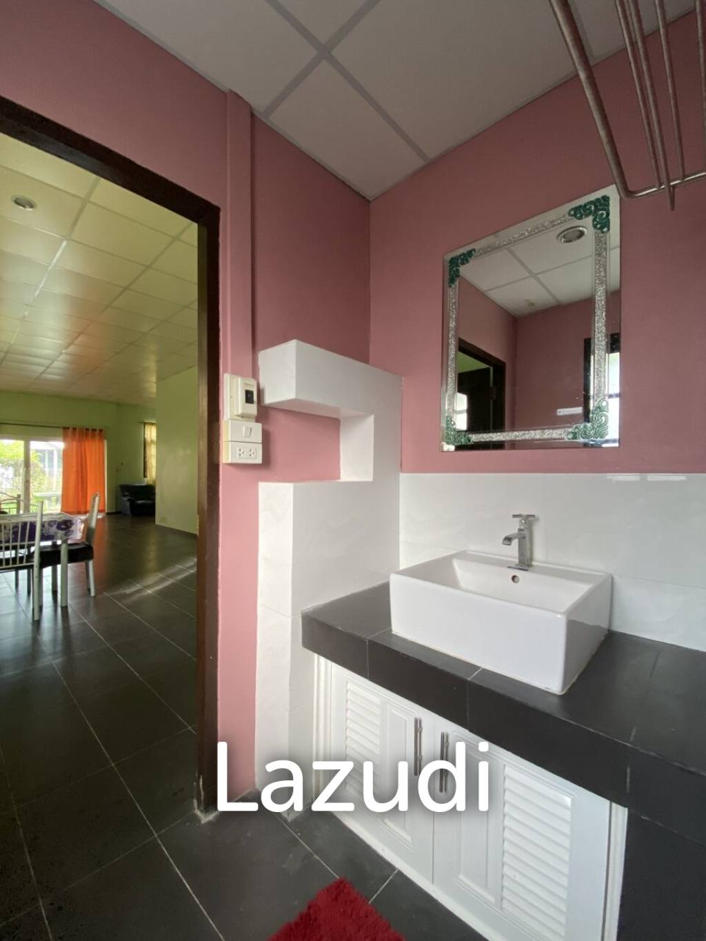 2 bedroom single storey house with pond on 6400m2 for sale