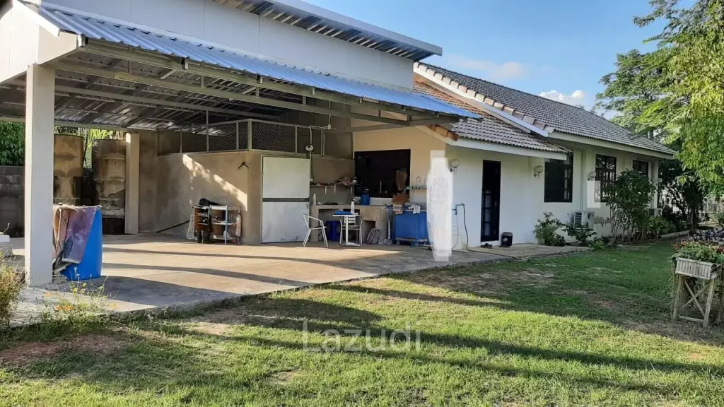 2 bedroom single storey house with pond on 6400m2 for sale