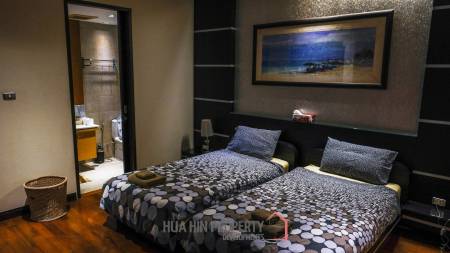 Blue Lagoon : 2 Bedroom Condo With Pool View