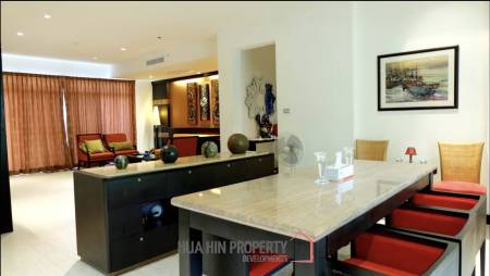 Blue Lagoon : 2 Bedroom Condo With Pool View