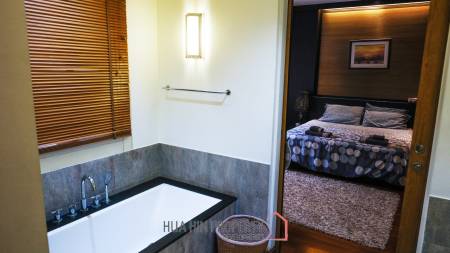 Blue Lagoon : 2 Bedroom Condo With Pool View