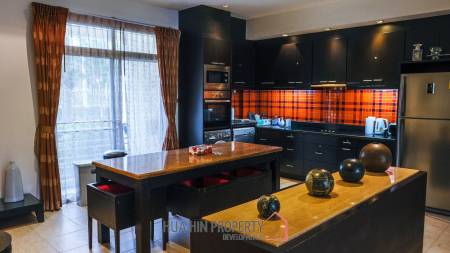 Blue Lagoon : 2 Bedroom Condo With Pool View