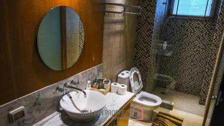Blue Lagoon : 2 Bedroom Condo With Pool View