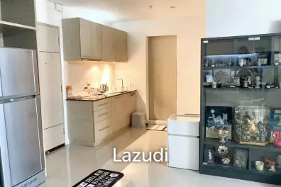 1 Bedroom 1 Bathroom 72 SQ.M Sukhumvit Suites