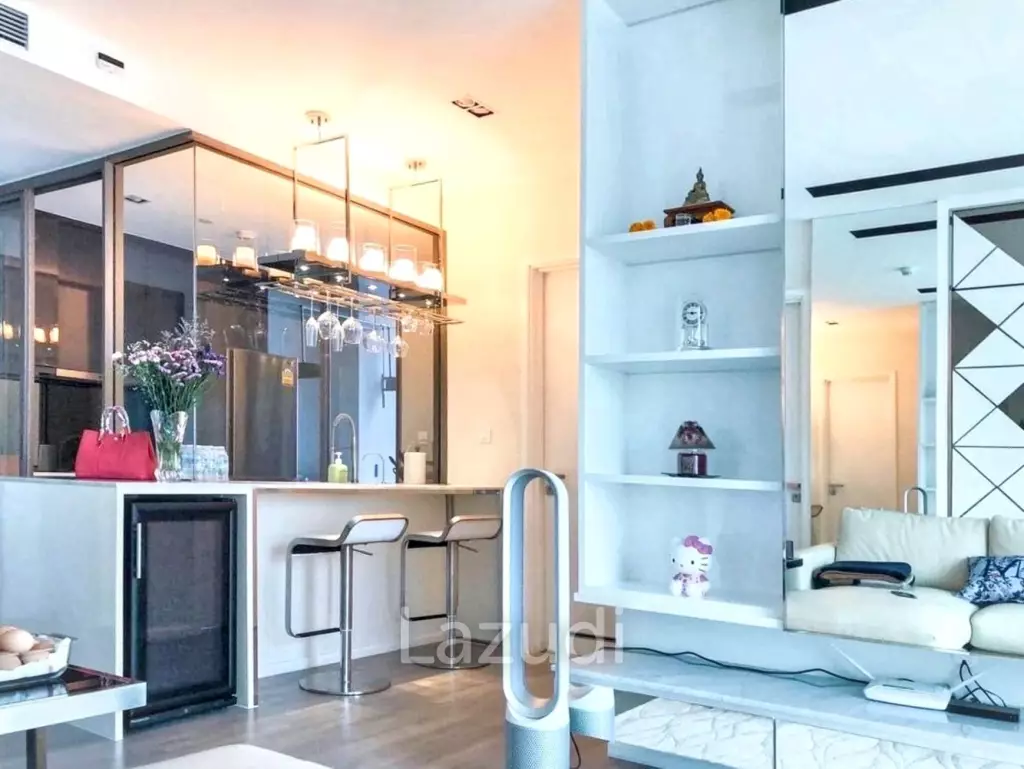 2 Bed 2 Bath 82 SQ.M The Room Sukhumvit 69