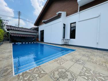 Corner House in popular Kathu Village For Sale