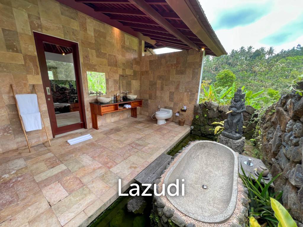 URGENT SALE!! BREATHTAKING UBUD RETREAT OVERLOOKING LUSH RICE PADDIES